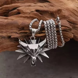 Fierce Wolf Head Pendant Necklace in Polished Silver